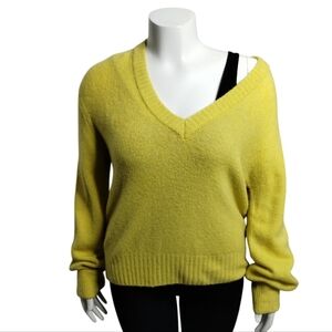 Elan Sylvie V-Neck Bright Yellow Quiet Luxury Soft Women's M Sweater Delicate Da